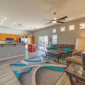 Holiday home Gorgeous Vegas With Rv Parking, Las Vegas
